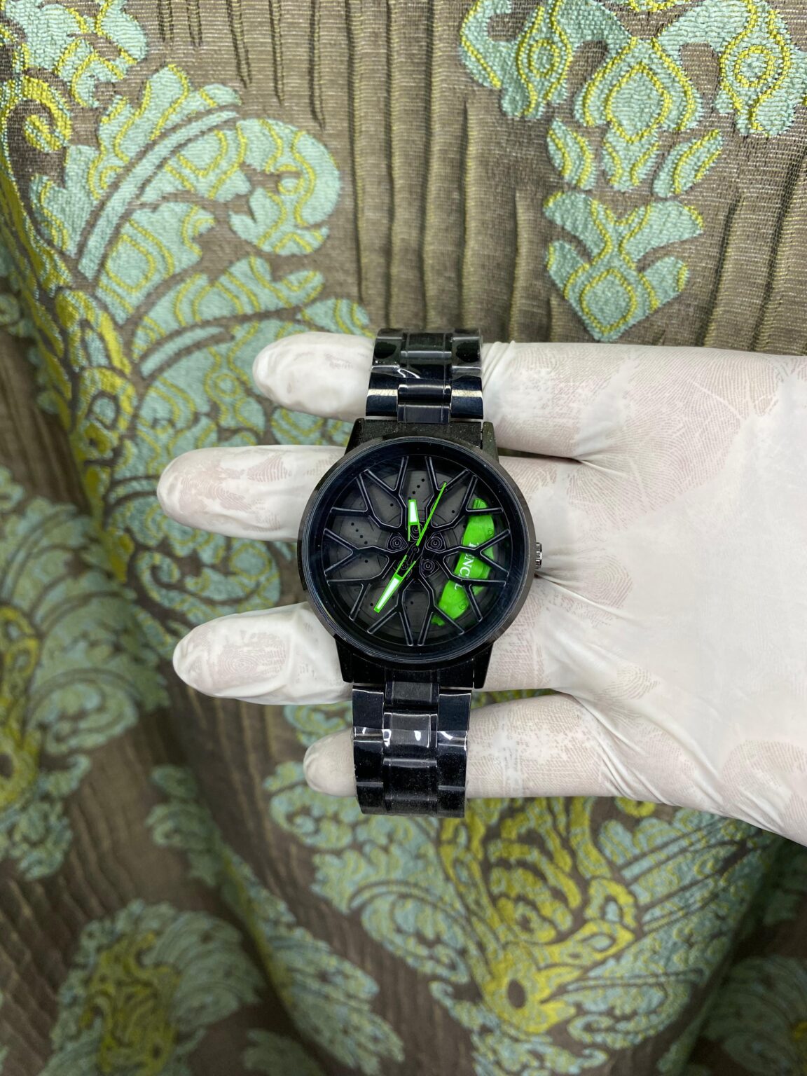 CAR WHEEL WATCH